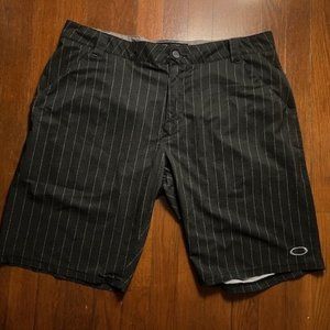 Oakley shorts size 36, black